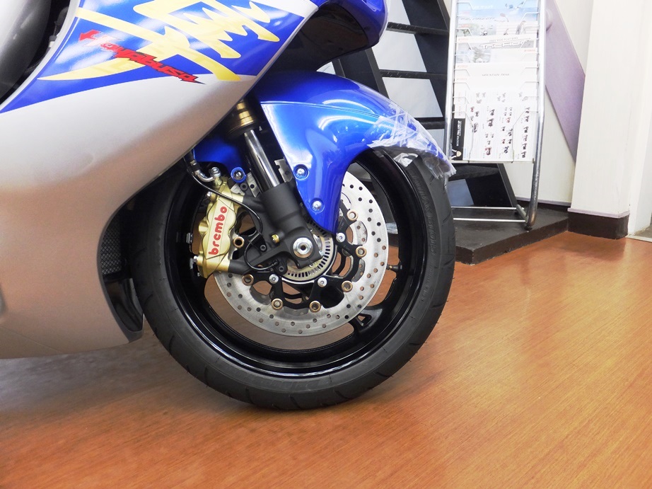 SUZUKI GSX1300R隼ABS EU仕様モトマップ正規輸入車